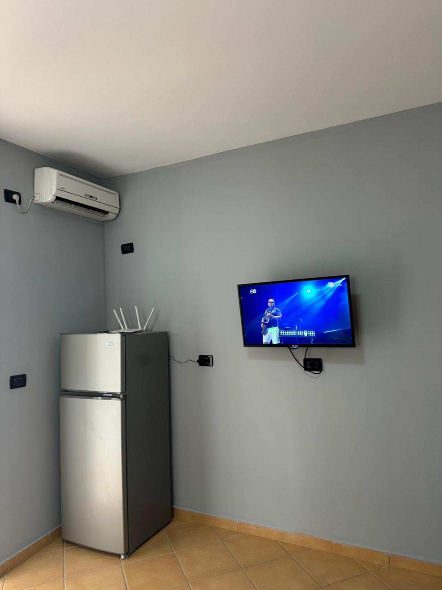 Olivias Apartments City Center Саранда Экстерьер фото