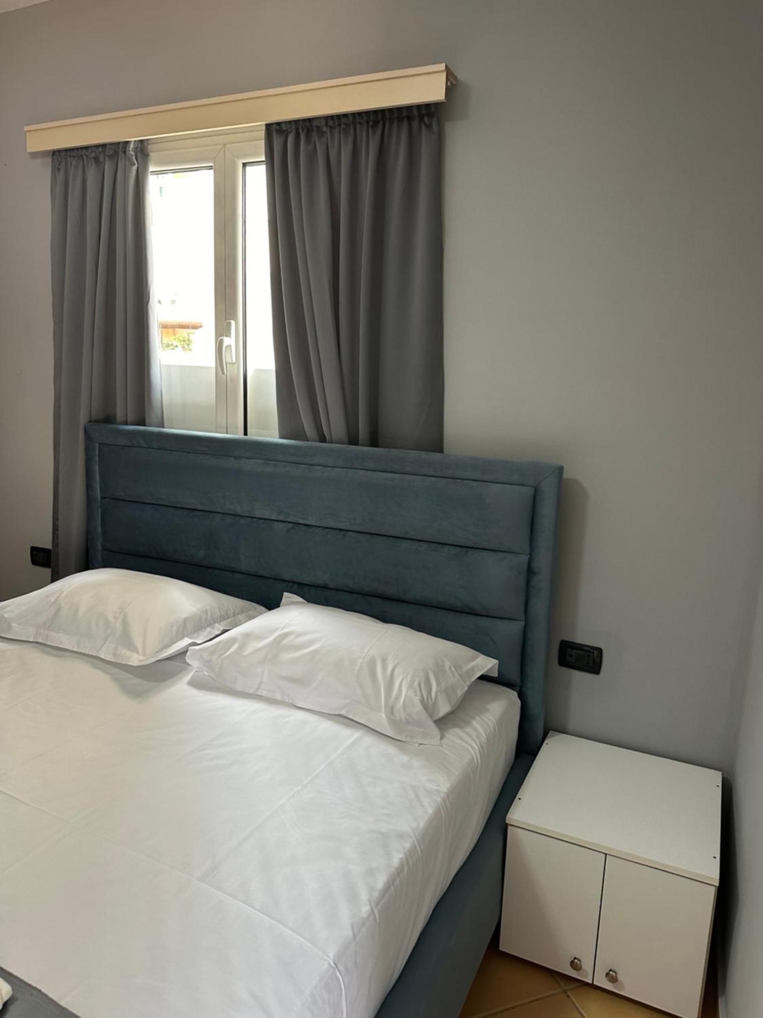 Olivias Apartments City Center Саранда Экстерьер фото