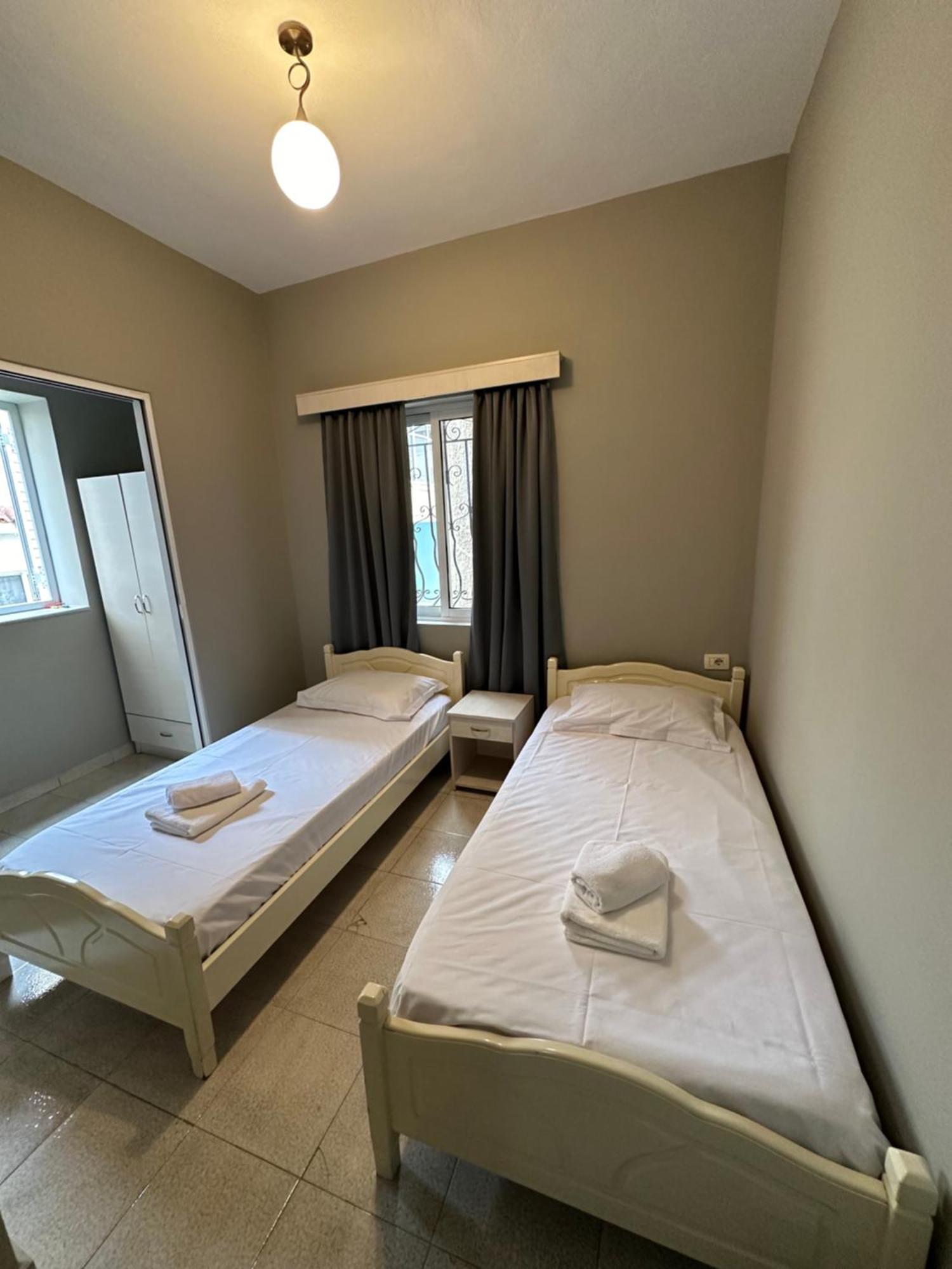 Olivias Apartments City Center Саранда Экстерьер фото