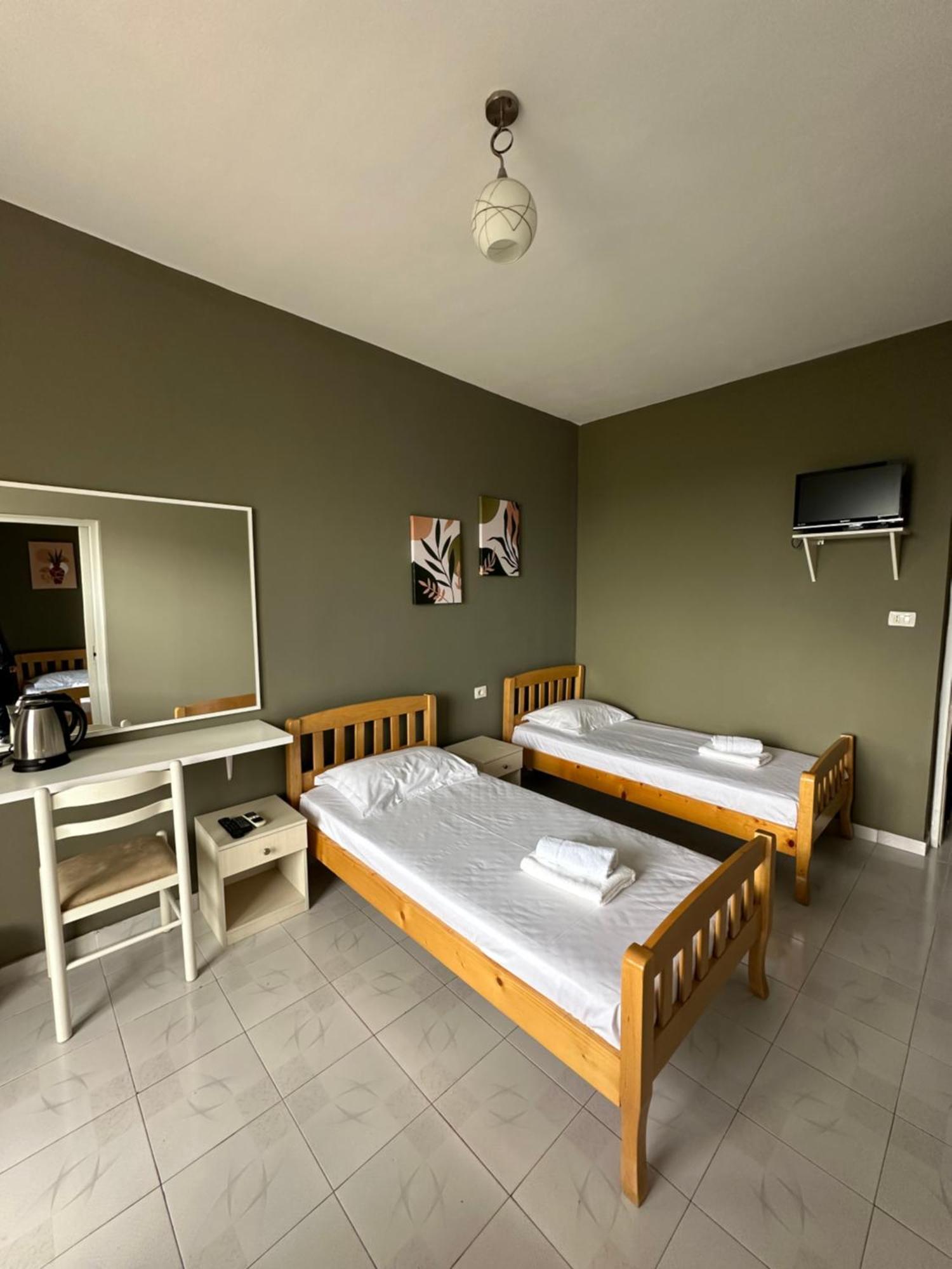 Olivias Apartments City Center Саранда Экстерьер фото